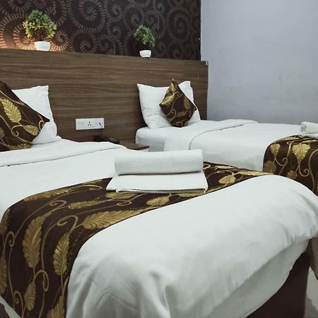 D'Metro Hotel Шах-Алам Экстерьер фото